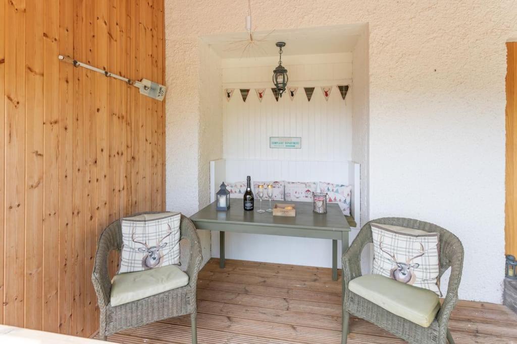 The Mews - A Cottage With A Spectacular Lake View Port Of Menteith Exterior foto