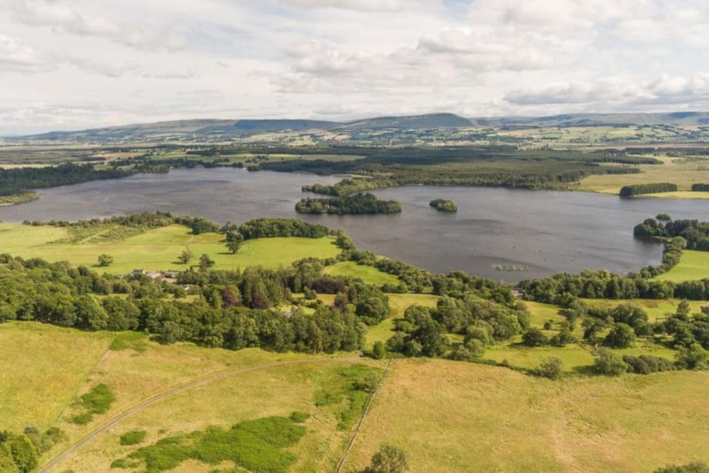 The Mews - A Cottage With A Spectacular Lake View Port Of Menteith Exterior foto