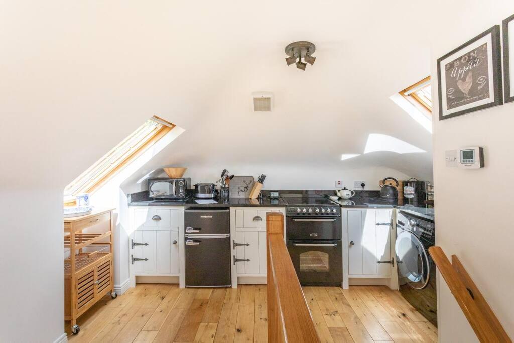 The Mews - A Cottage With A Spectacular Lake View Port Of Menteith Exterior foto