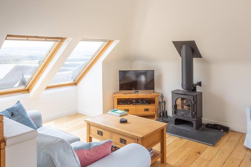 The Mews - A Cottage With A Spectacular Lake View Port Of Menteith Exterior foto