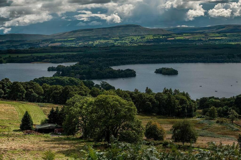 The Mews - A Cottage With A Spectacular Lake View Port Of Menteith Exterior foto